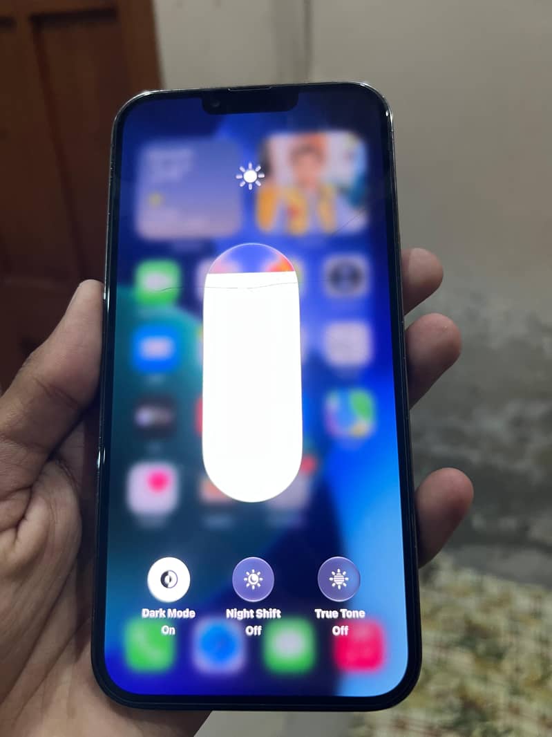 Apple iPhone 13 Pro Max 6