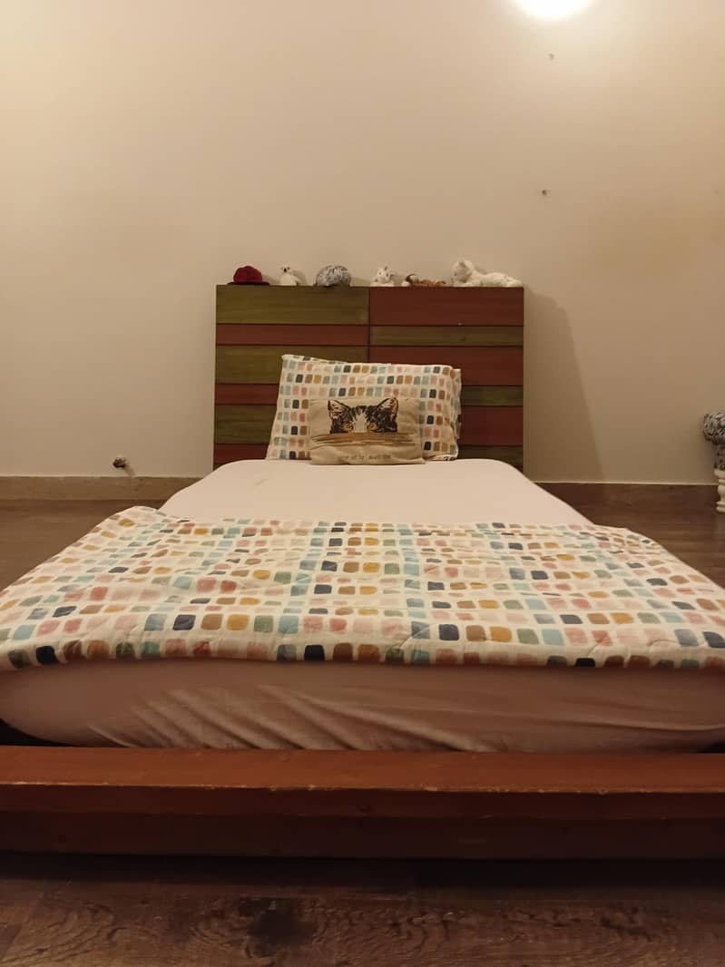 Custom Single bed 1