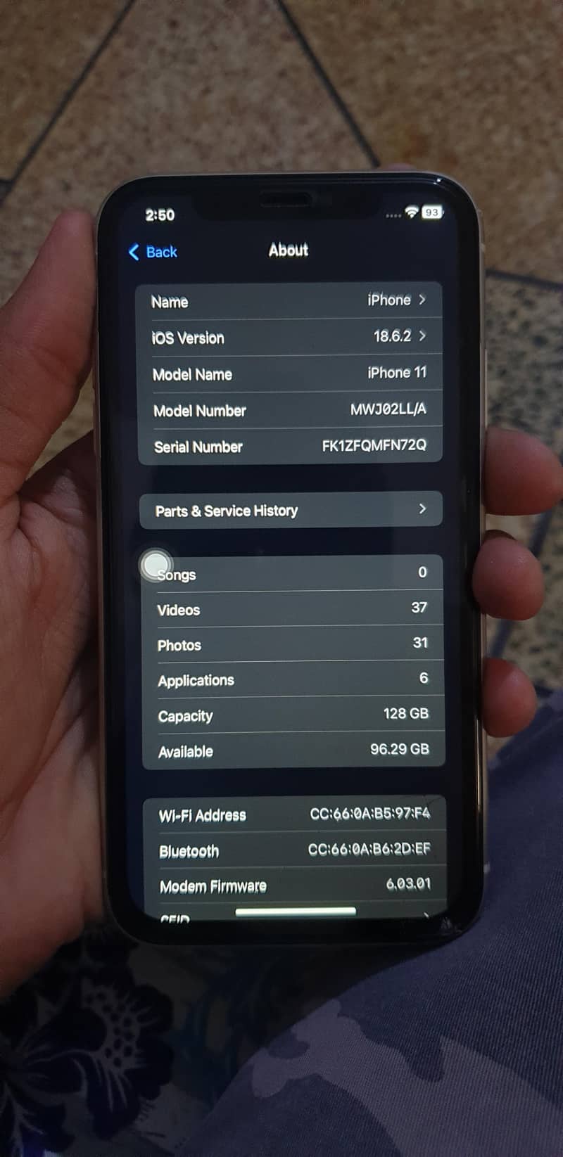 Apple iPhone 11 3