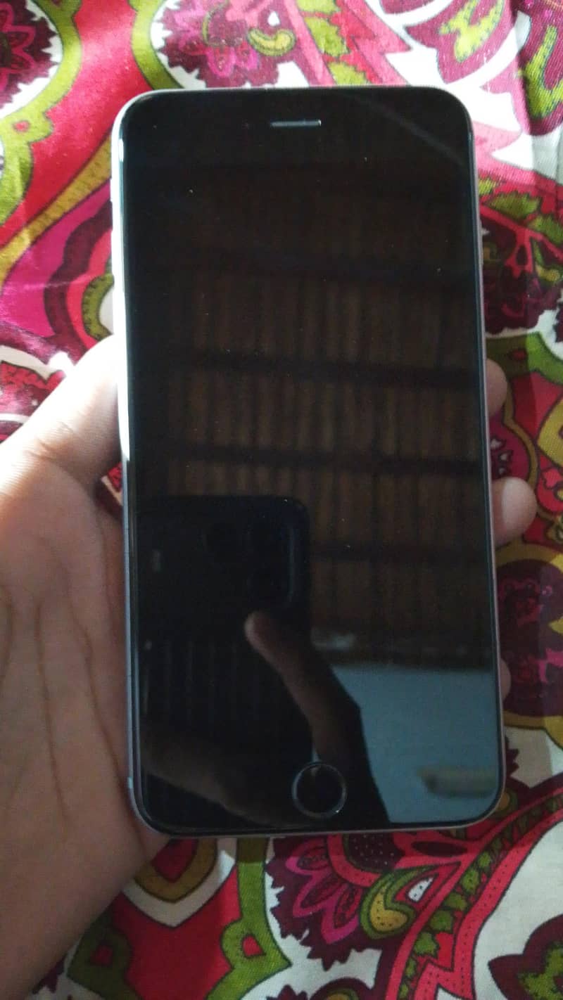 Apple iPhone 6S Plus 0