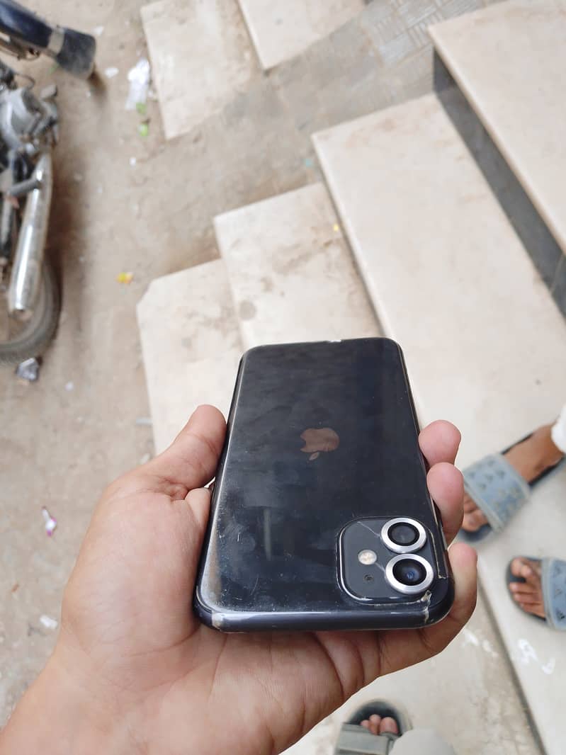 Apple iPhone 11 8
