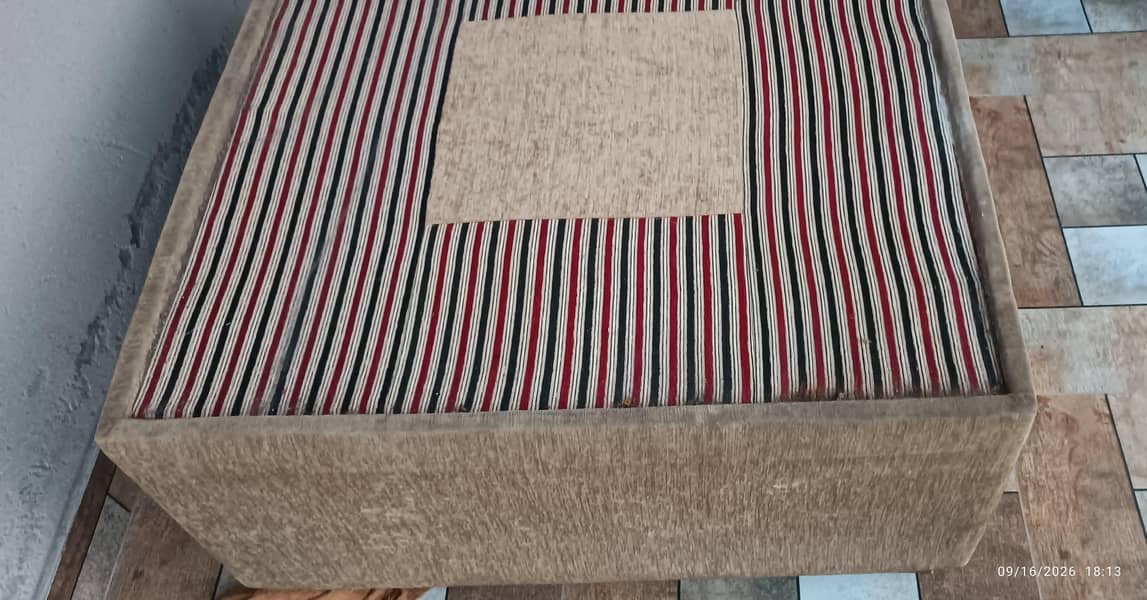 L shaped Sofa set with Table 3