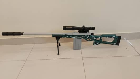 AWM TOY GUN/GOOD CONDITION/FUNCTIONAL SCOPE,STAND/POWERFUL PRESSURE.