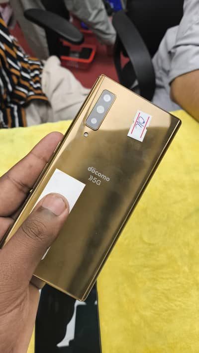 Fujitsu Arrows NX9 5G