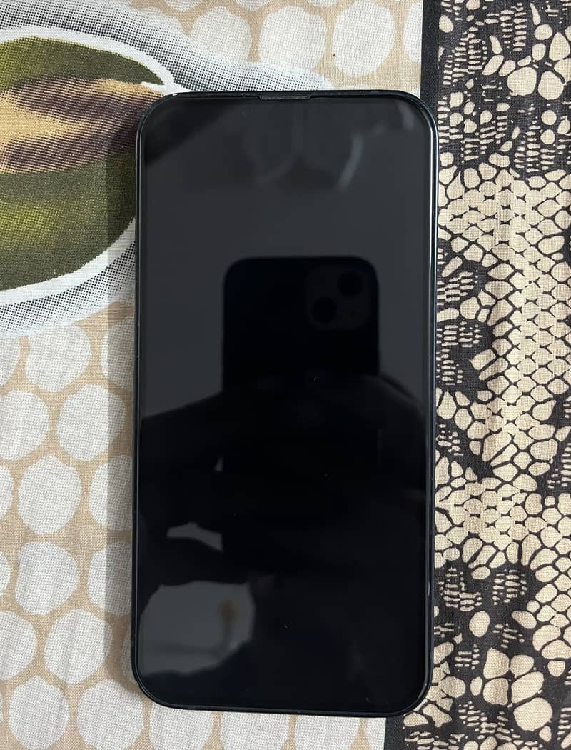 Apple iPhone 13 1