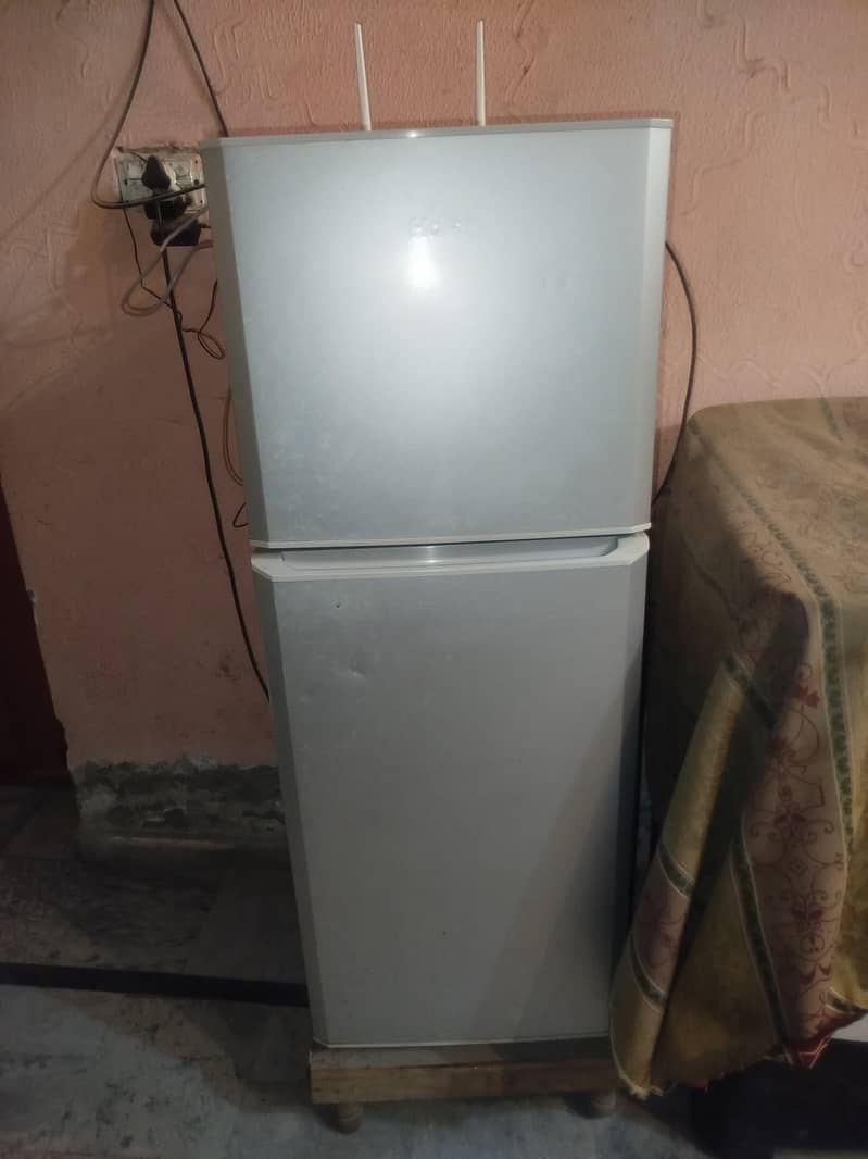 haier fridge 9/10 condition 0