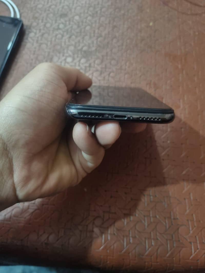 Apple iPhone X 1