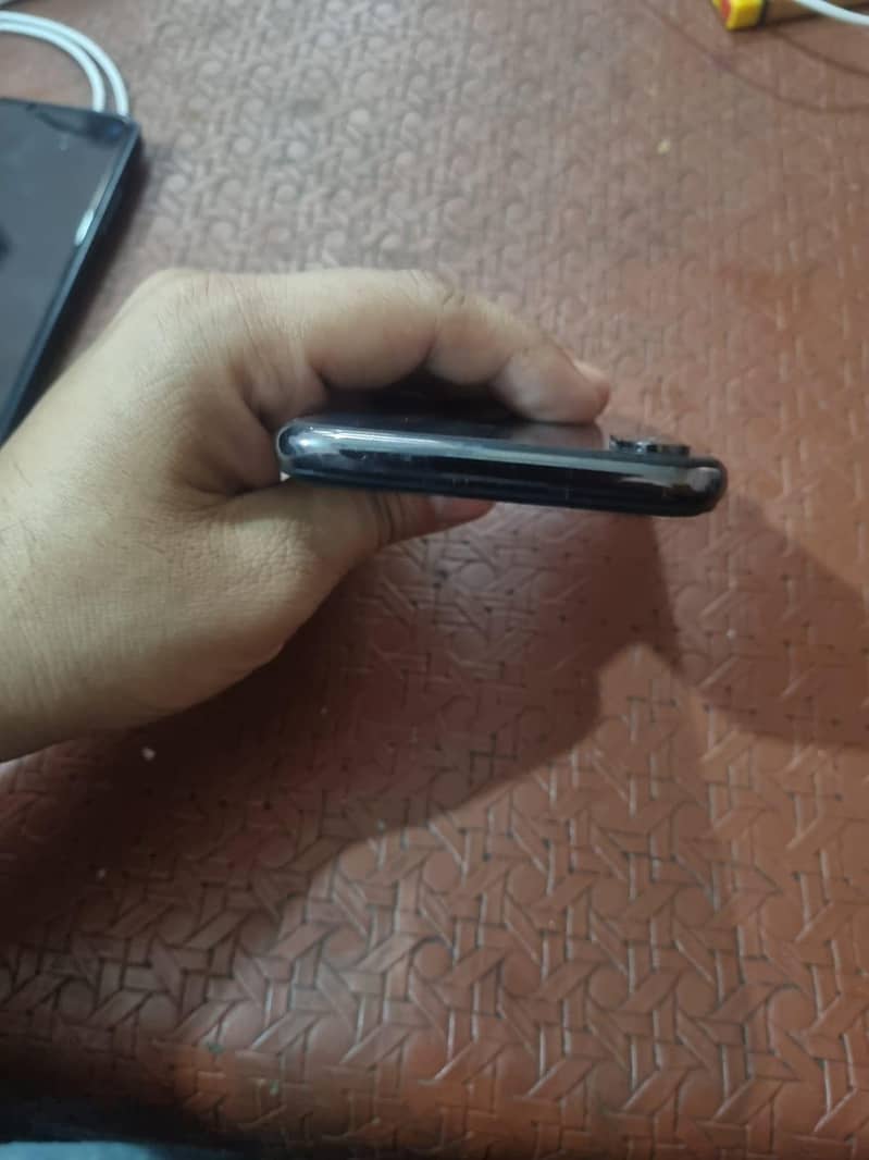 Apple iPhone X 2