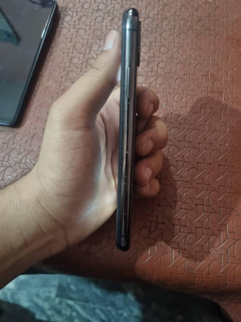 Apple iPhone X 10