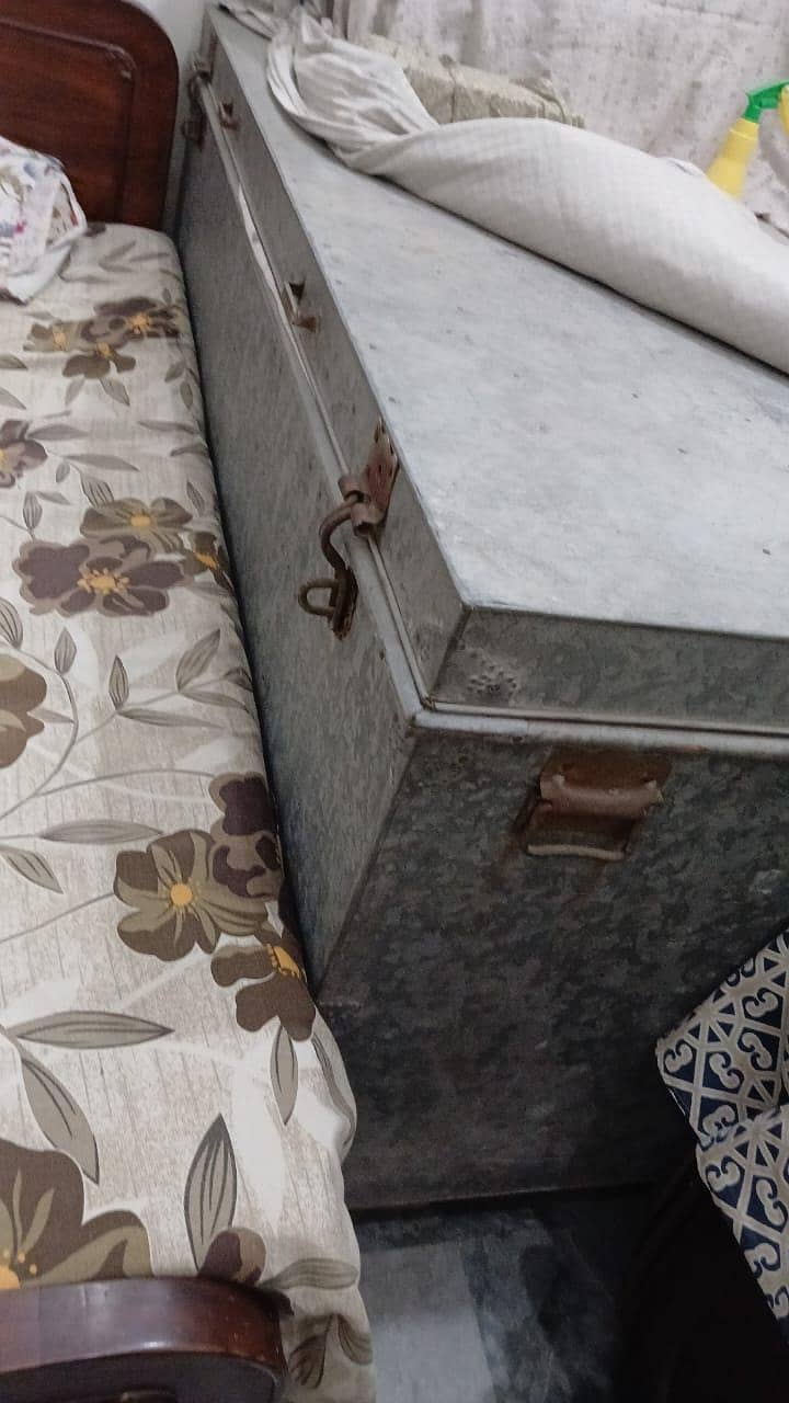 trunk paiti 2