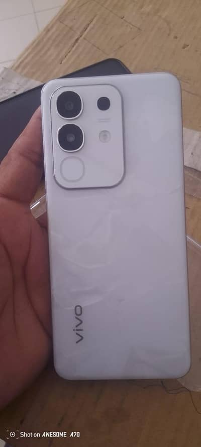vivo y29  10/10 zero conditions cherger  box 8+8 128  price 60000 Chan