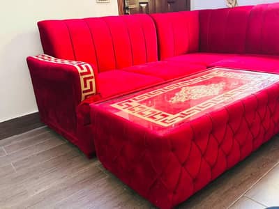 5 seater sofa with table