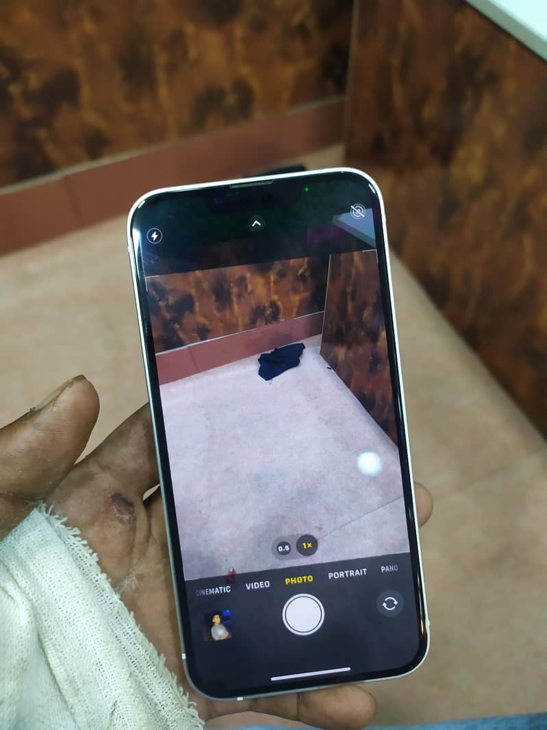 Apple iPhone 13 4