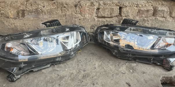 Honda Civic 2018 Front headlights