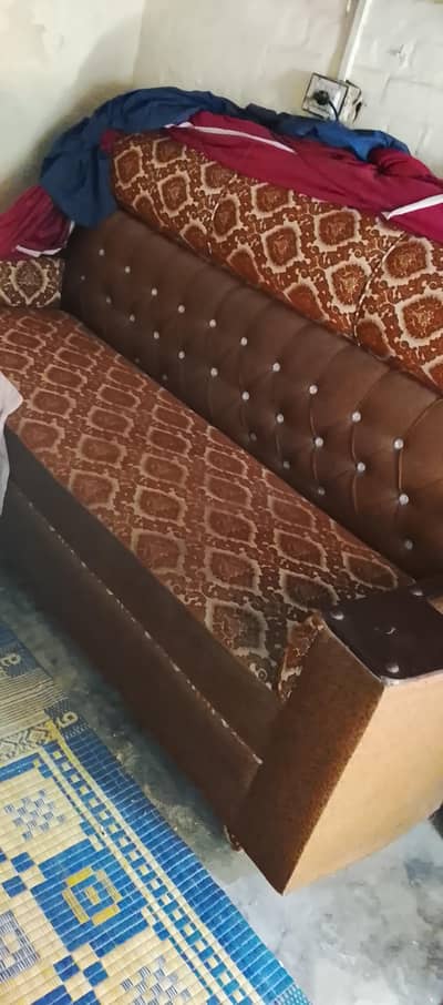 5 seeter sofa 3+1+1