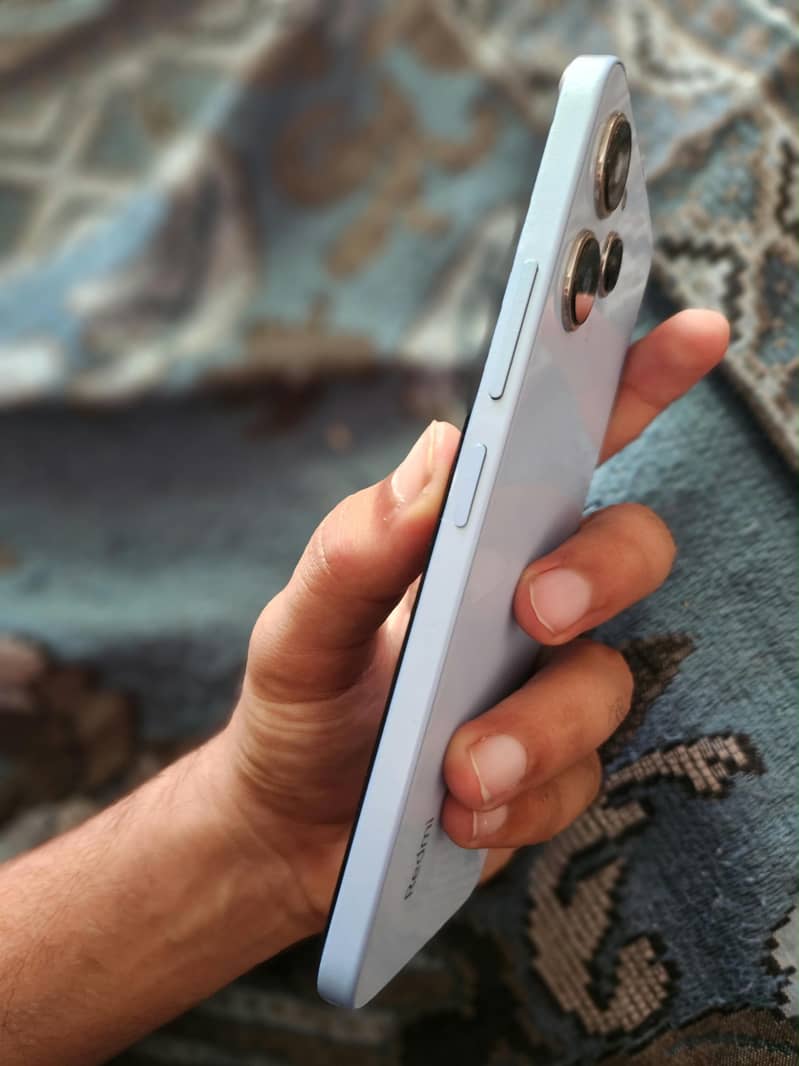 Xiaomi Redmi 12 1