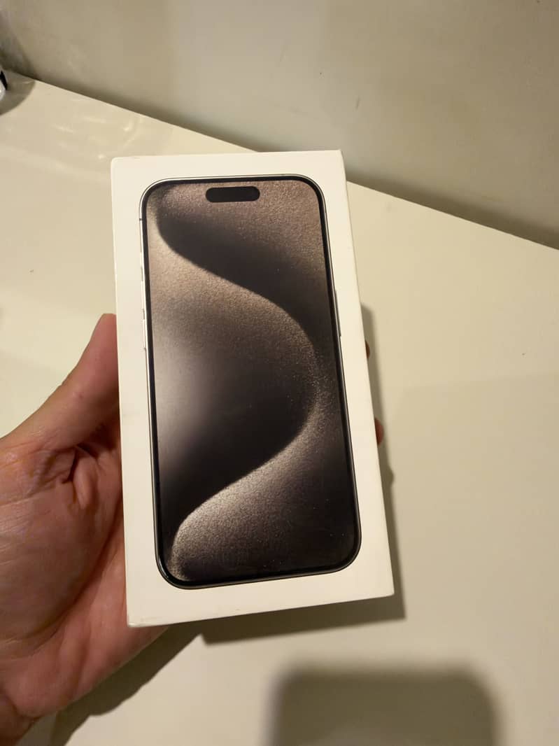Apple iPhone 15 Pro 2