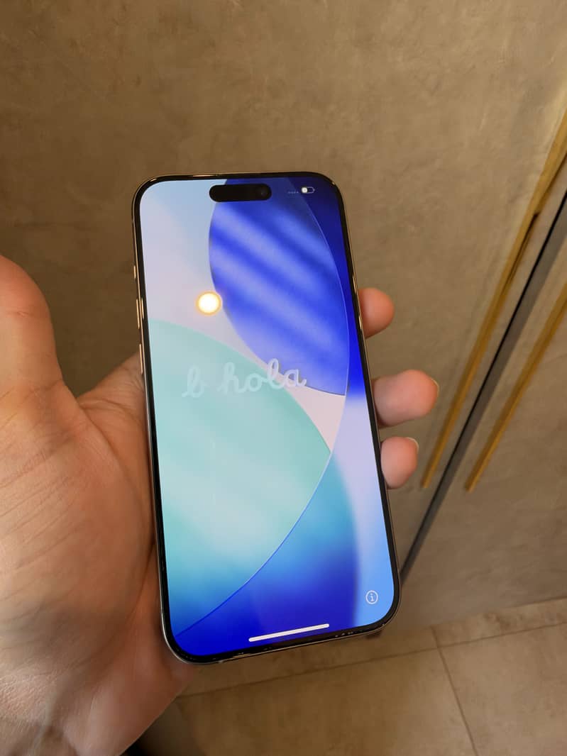 Apple iPhone 15 Pro 3