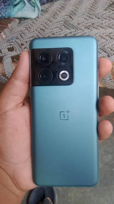 One Plus 10 Pro
