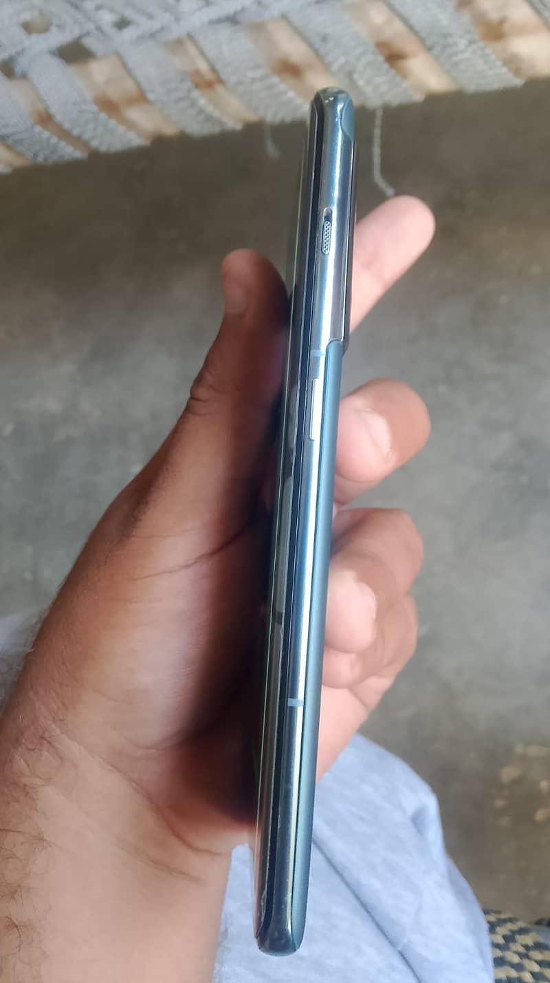 One Plus 10 Pro 5