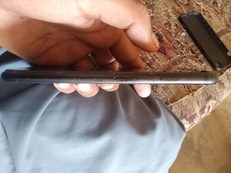 Apple iPhone 7 5