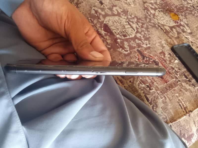 Apple iPhone 7 6