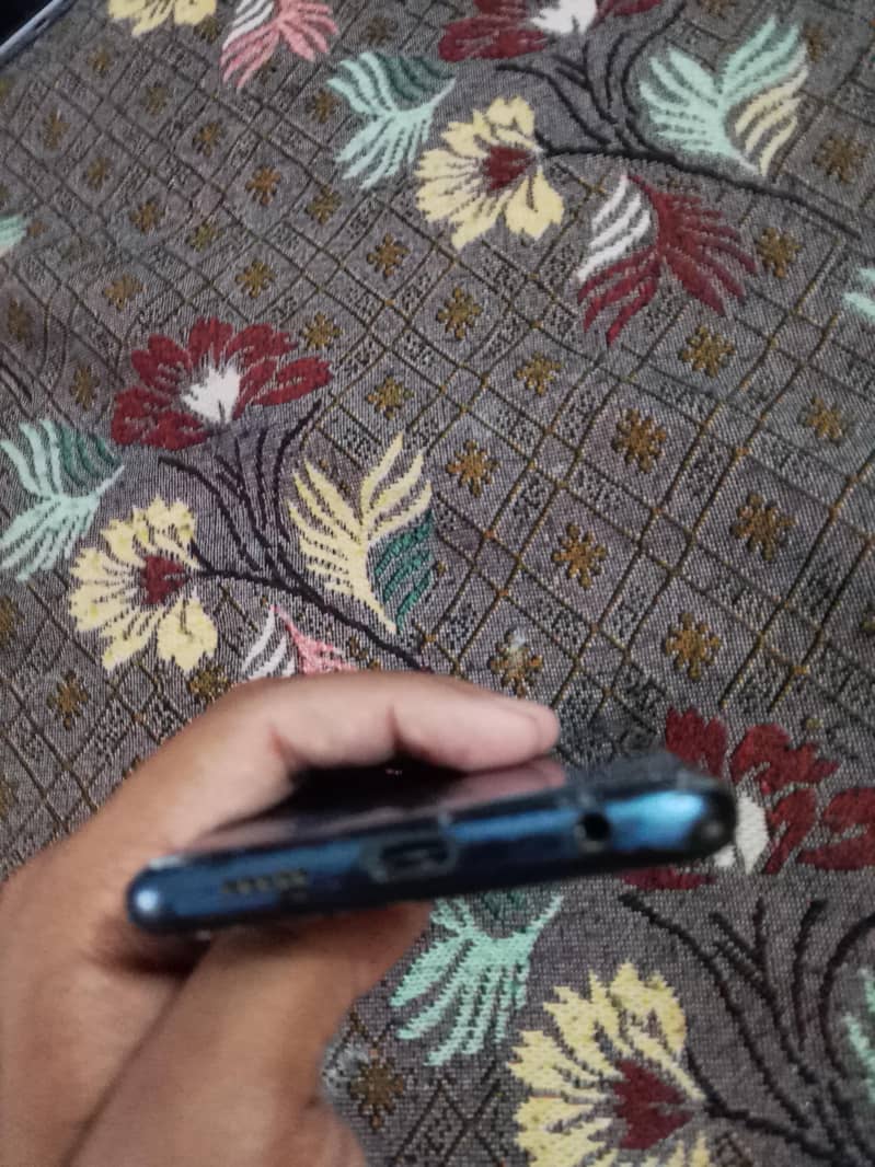 Xiaomi Redmi Note 9 Pro 3