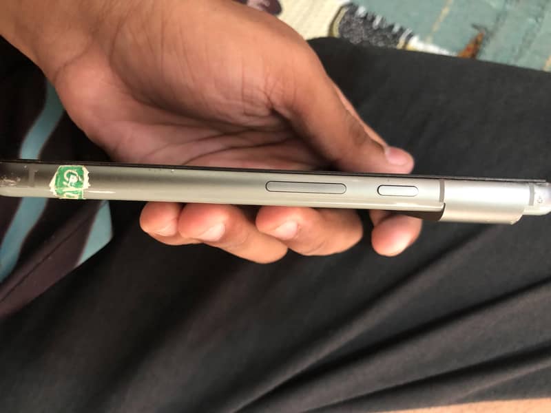 Google Pixel 8 2