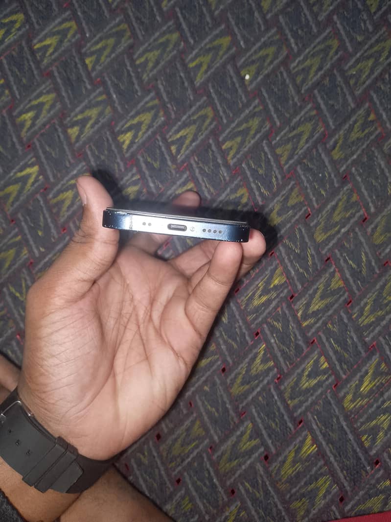 Apple iPhone 12 mini 2