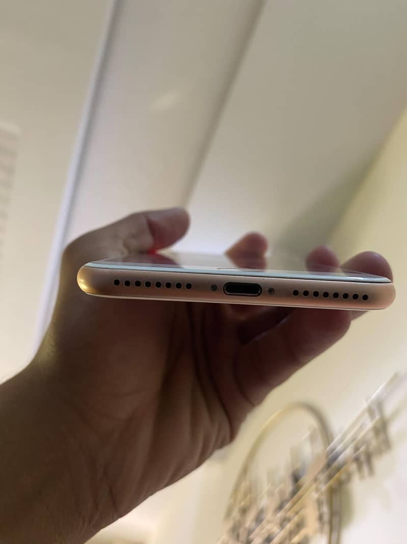 Apple iPhone 8 Plus 64 4