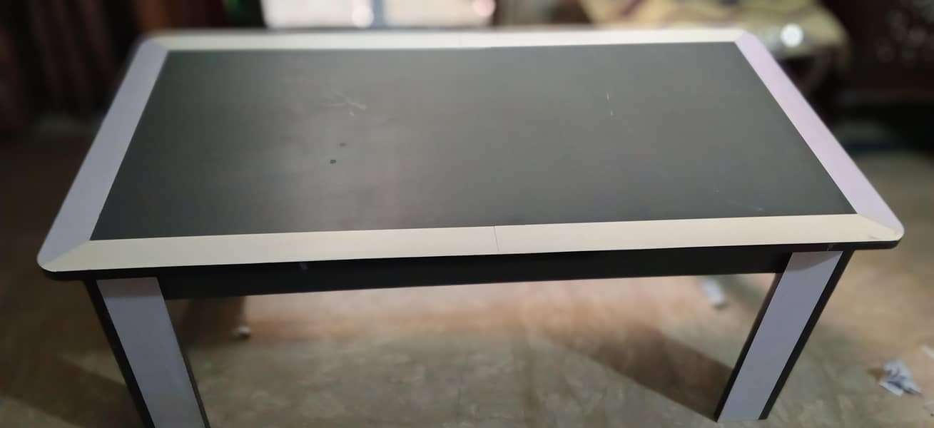 Table fomeboard 0
