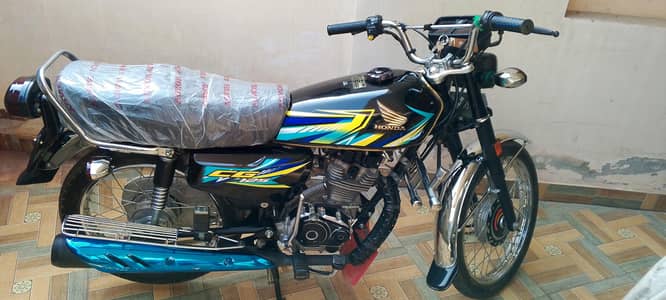 Motor cycle brand new condition