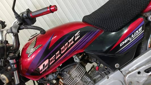 Honda CG 125 Deluxe 2013