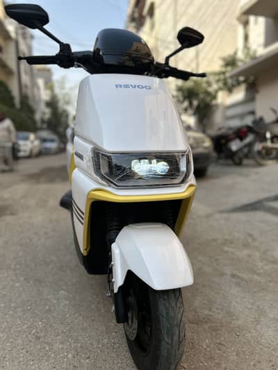 Revoo A12