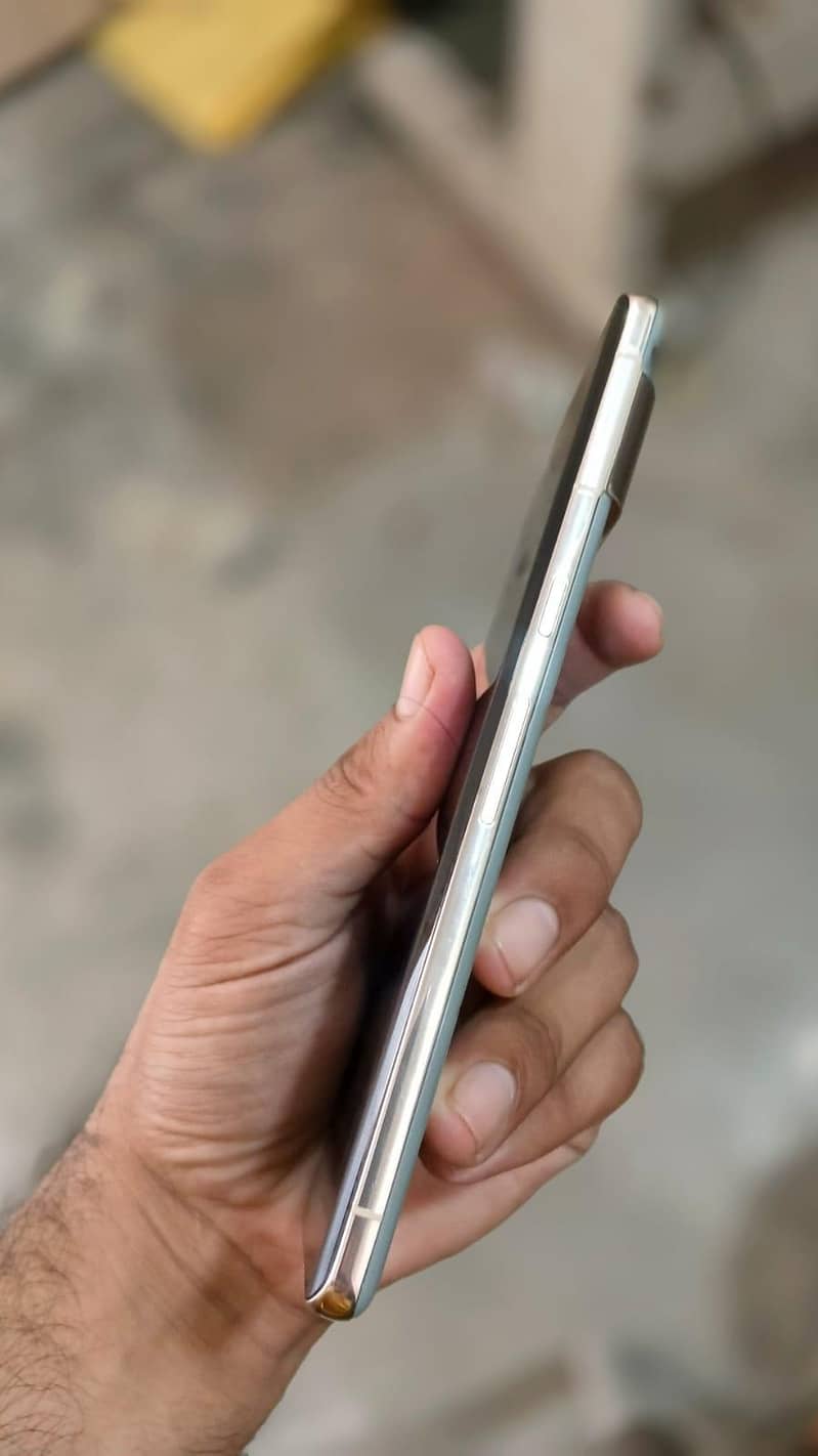 Google Pixel 7 Pro 2