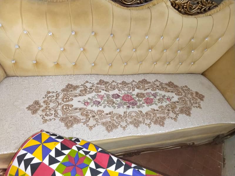 new sofa set lush condition 1