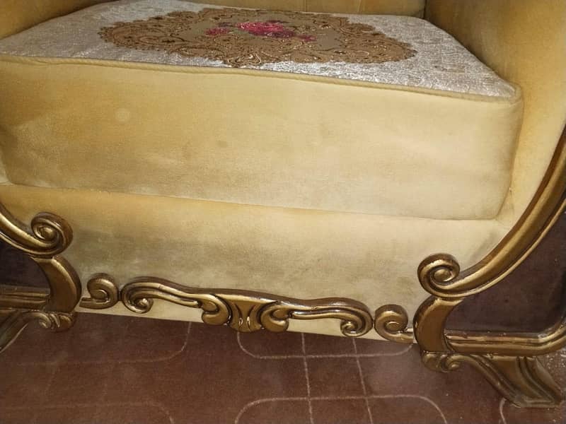 new sofa set lush condition 2
