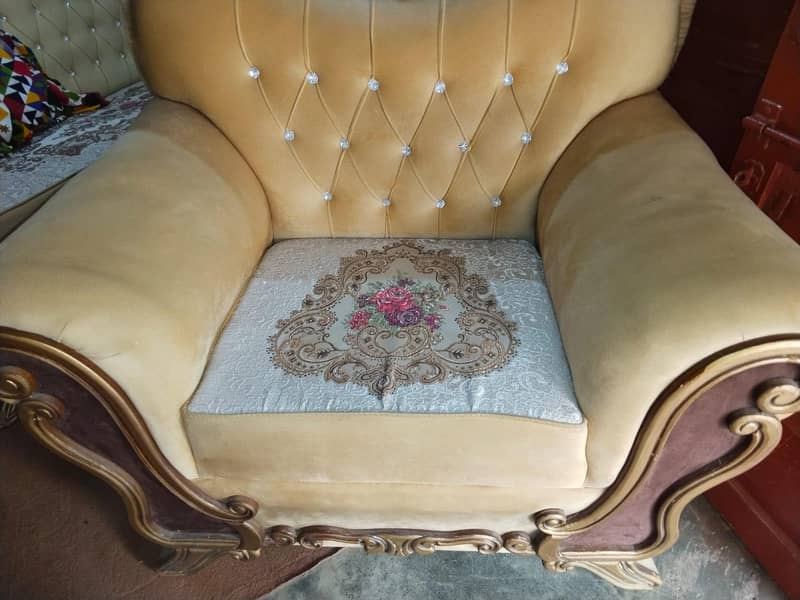 new sofa set lush condition 3