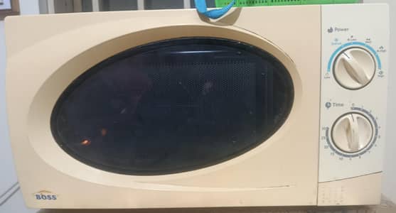Boss Microwave Oven