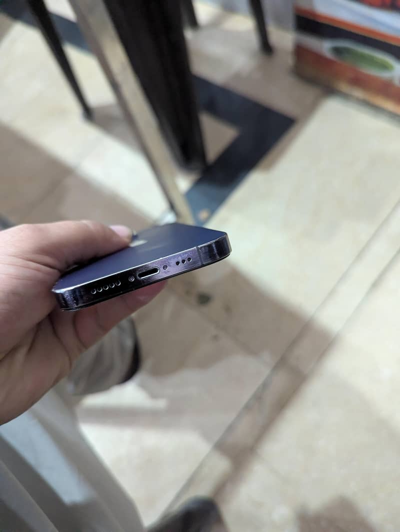 Apple iPhone 14 Pro 3