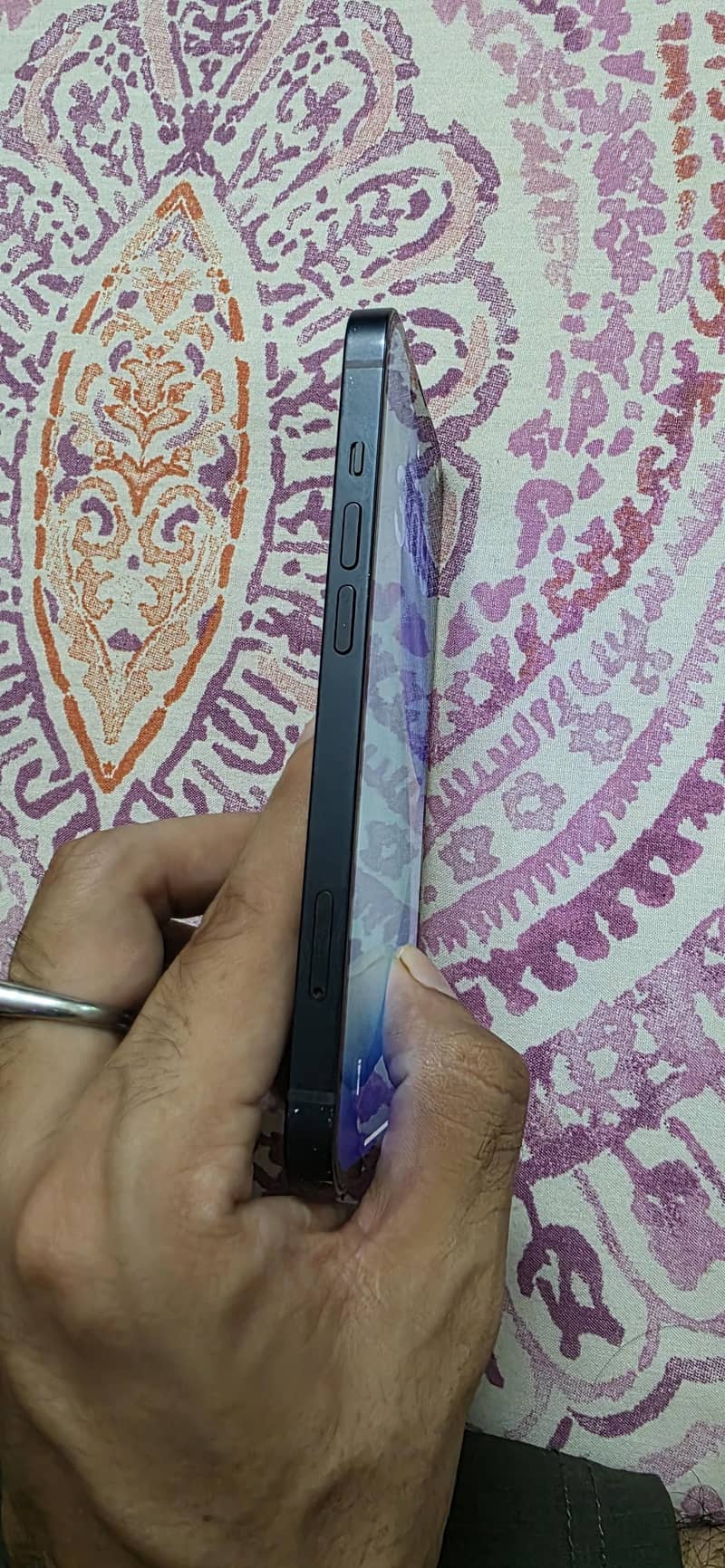 Apple iPhone 13 4