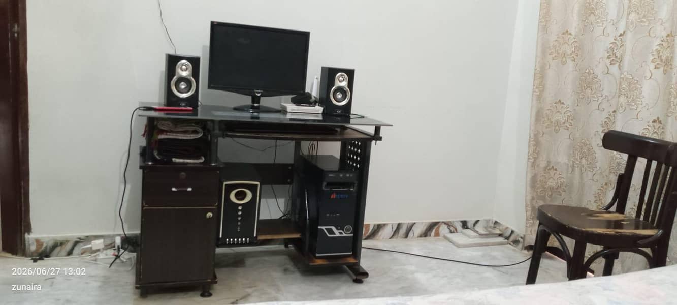 Complete desktop Computer-viewsonic LED 0