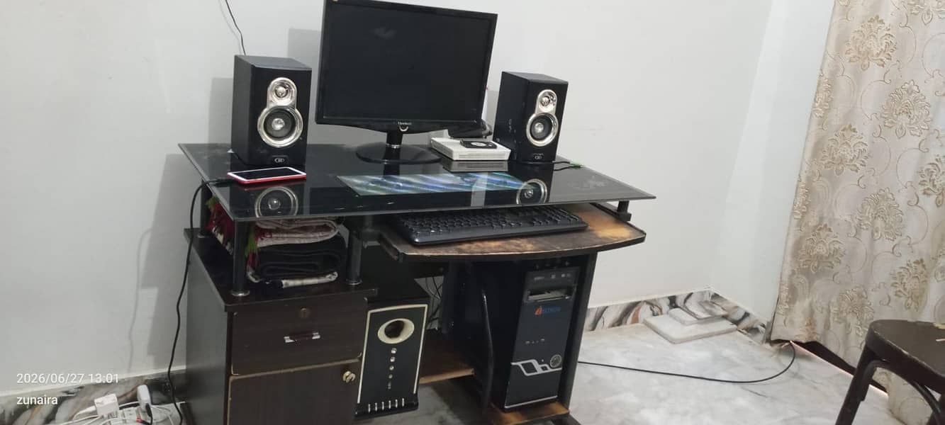 Complete desktop Computer-viewsonic LED 1