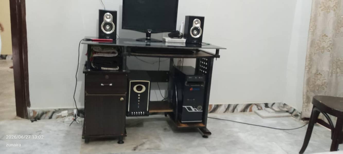 Complete desktop Computer-viewsonic LED 3