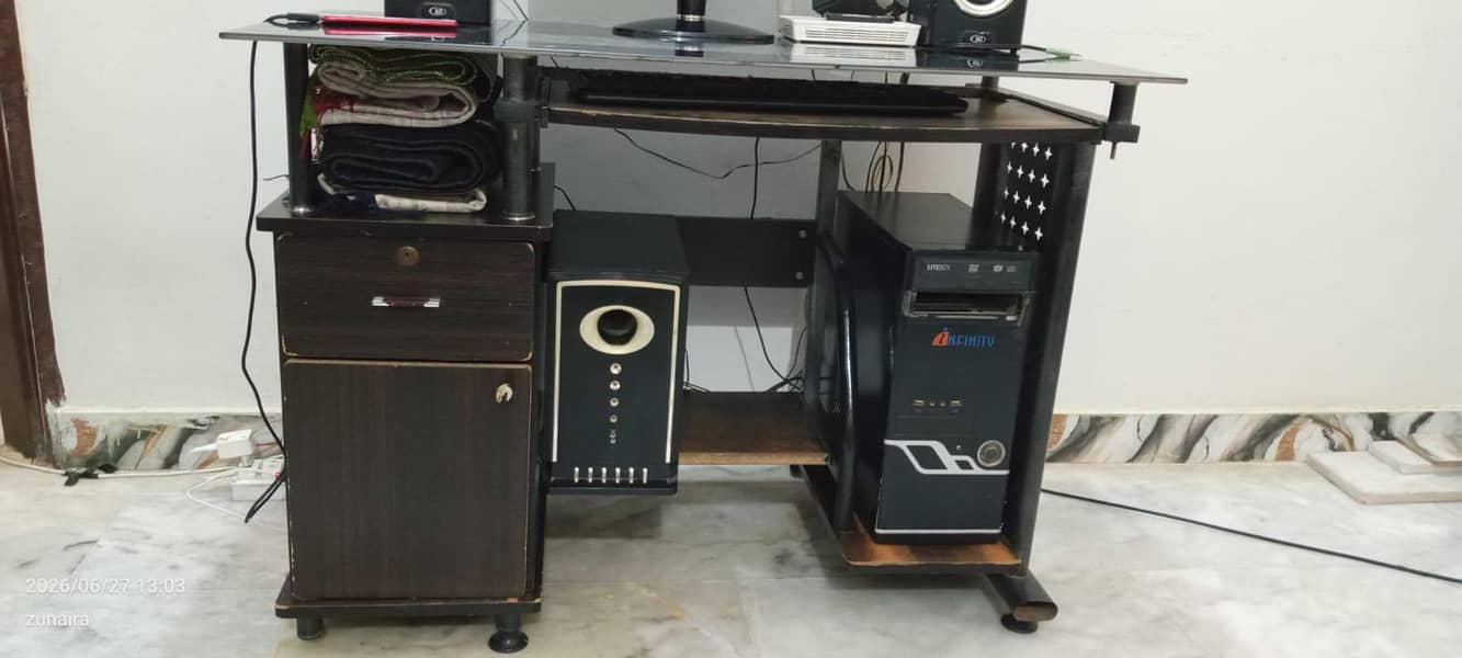 Complete desktop Computer-viewsonic LED 8