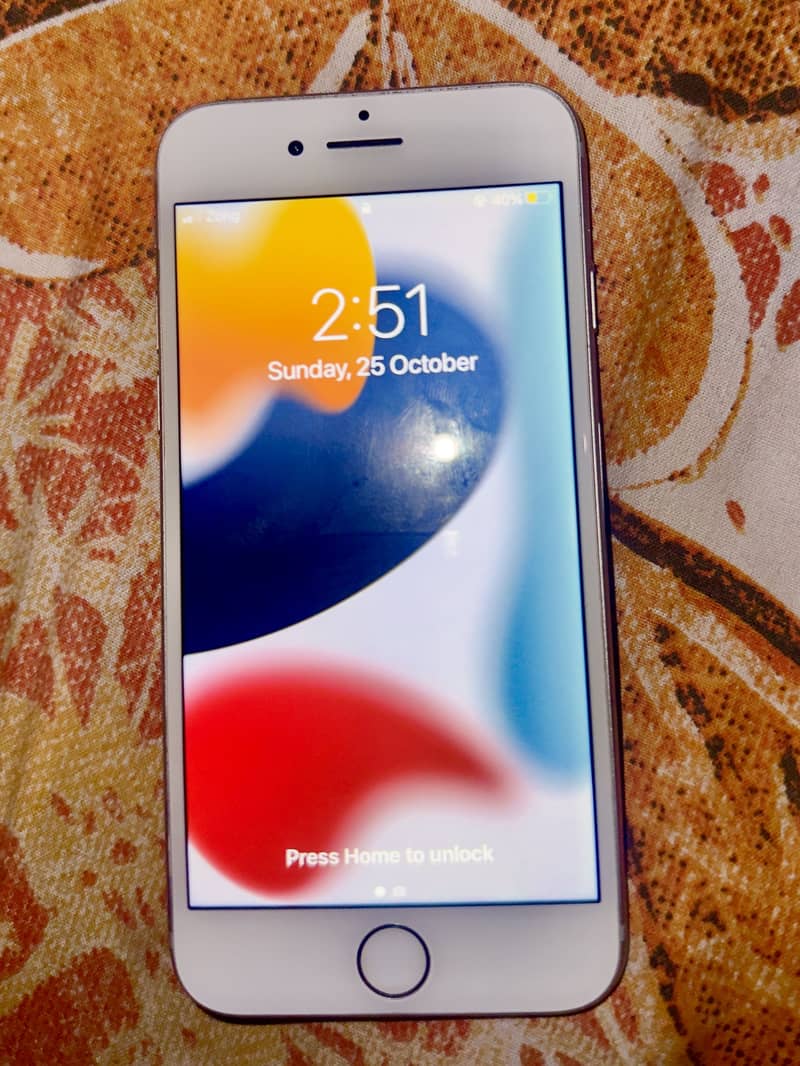 Apple iPhone 7 0