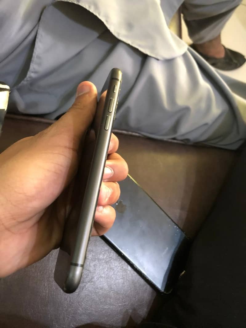 Apple iPhone 11 jv 5
