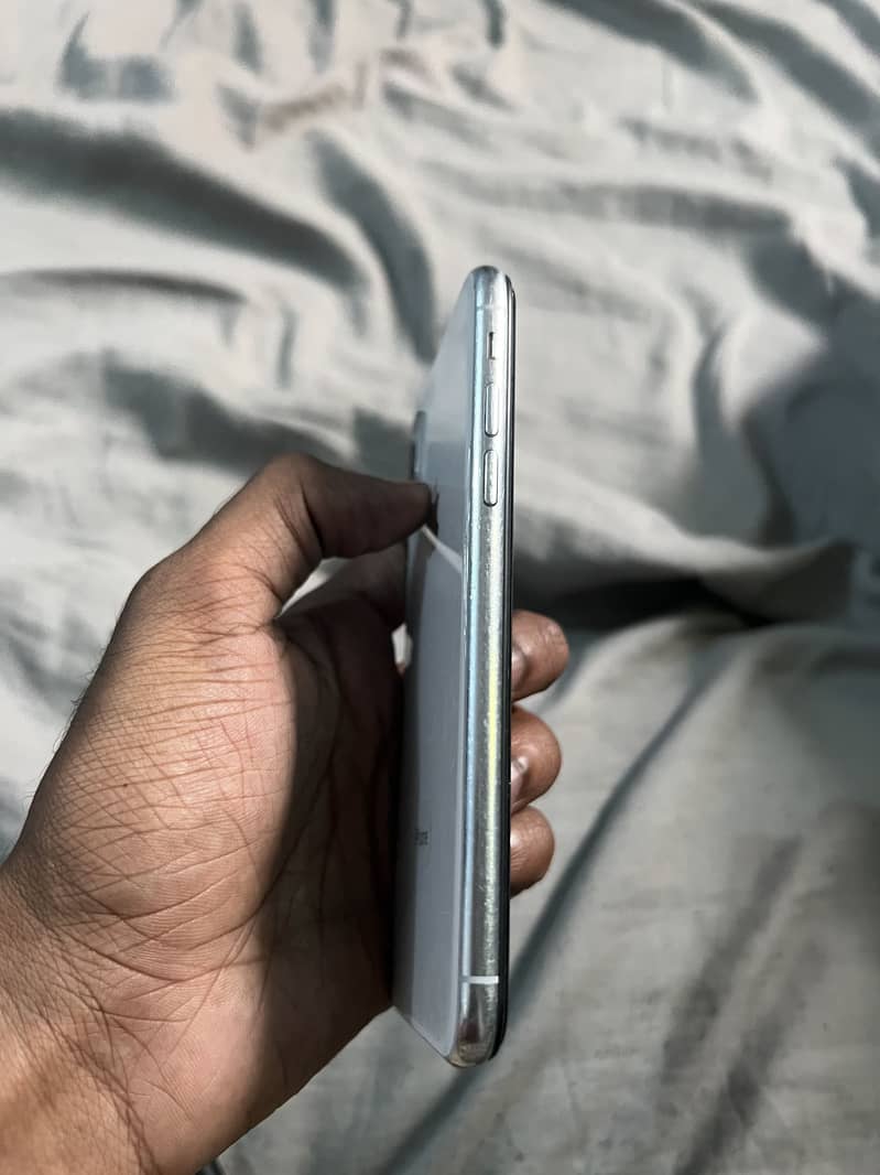 Apple iPhone X 0