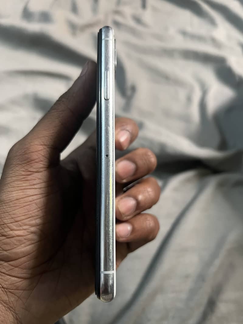 Apple iPhone X 2