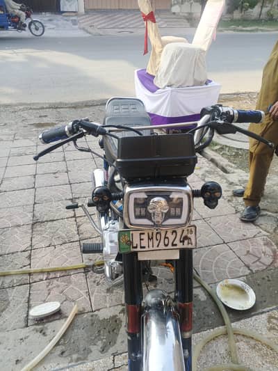 Honda 125 like new candishan new engen  03244188388